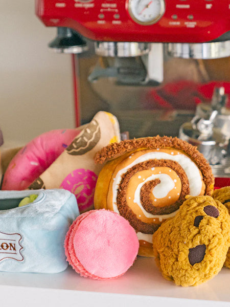 Cinnamon rolls 🍞 - Peluche pour chien - Pup Cup Café - Pet PLAY